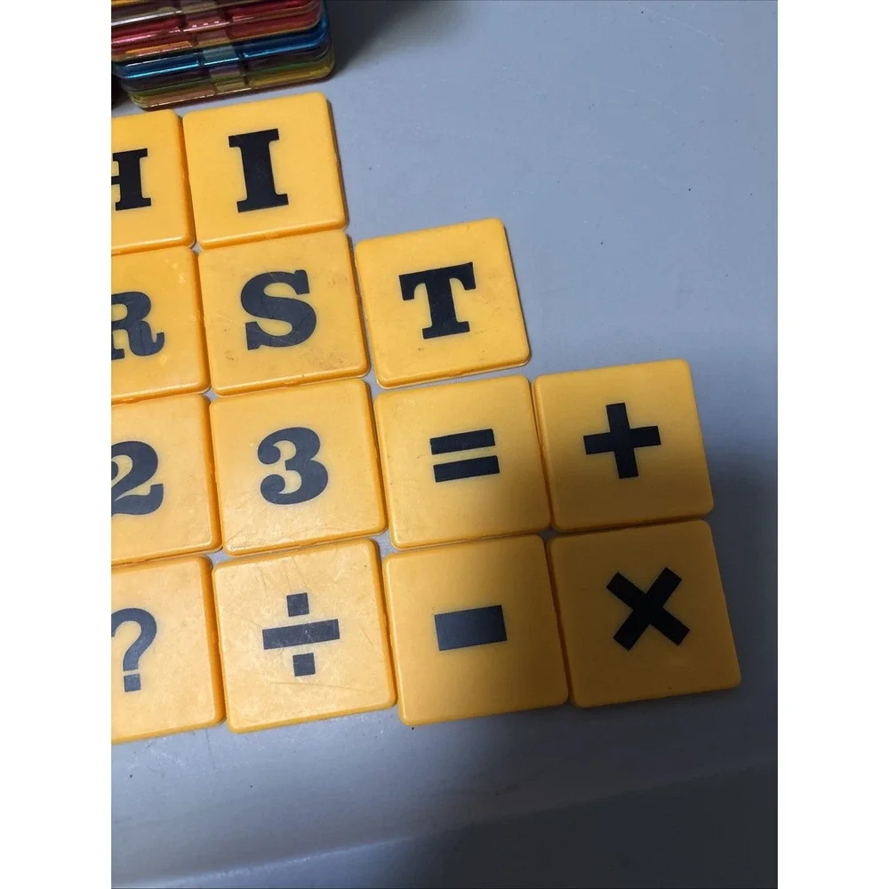 Magformers Lot Of 75 Magnetic tiles, Building toys Magbuilder + Alphabet/Numbers